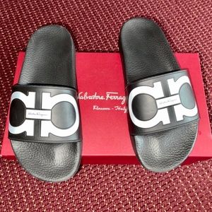 Authentic Salvatore Ferragamo Groove Gancini Slide